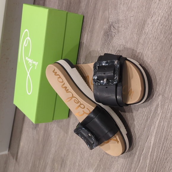 Black Leather Sandals - Picture 2 of 3